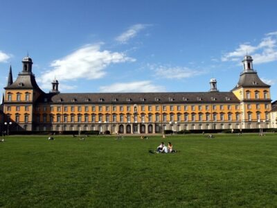 Universitat Bonn